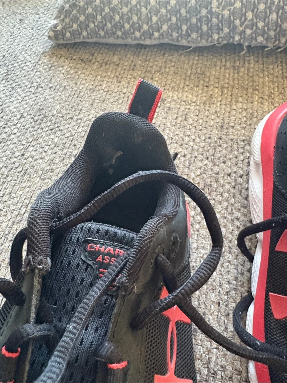 Under Armour Sneakers